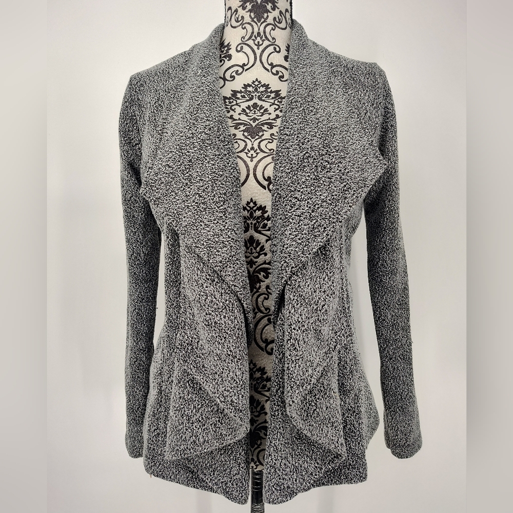 BFA Classics Black And White Women's Shawl Neck Cardigan Size Women's Large